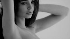 Emily Ratajkowski Nude Photoshoot – Behind The Scenes