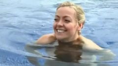 Gorgeous Cherry Healey – Swimming Nude,,lovely Butt